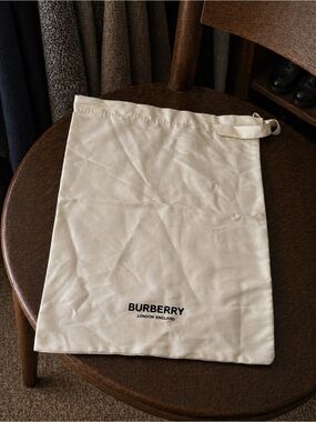 Burberry dust bag